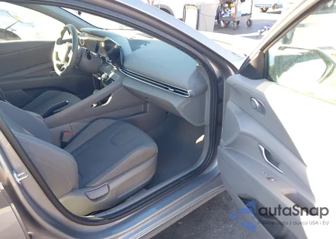 2024 Hyundai Elantra Sel z USA, uszkodzony, nr VIN KMHLM4DG6RU830824